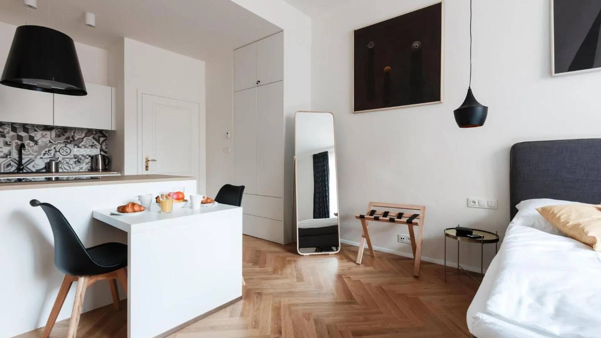 Prague Days - Art Deco Studio - City Center Czech Republic